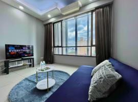 One Room Studio with WiFi and MRT, hotel with jacuzzis in Seri Kembangan