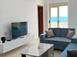 Good Times & Tan Lines Apartment