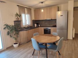 Pine Lodge, casa de muntanya a Kavala