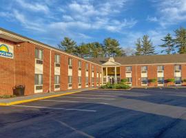 Days Inn by Wyndham Brunswick Bath Area, hotel near Wiscasset Airport - ISS, Brunswick