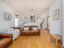 The Moorings- near the sea, vacation home in Tramore