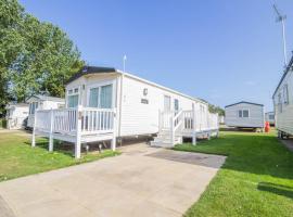 Luxury 6 Berth Caravan For Hire At Broadlands Sands Holiday Park Ref 20340bs – hotel w mieście Hopton on Sea