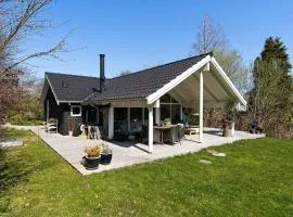 Holiday Home Within Walking Distance To The Water