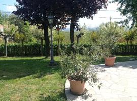 Villa Laura, budget hotel sa Incisa Scapaccino