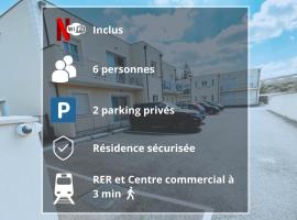 Paname ou Rouen ?, hotel sa parkingom u gradu Freneuse