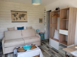 La Petite Marjolaine à 3min à pied de la plage, apartma v mestu Merville-Franceville-Plage