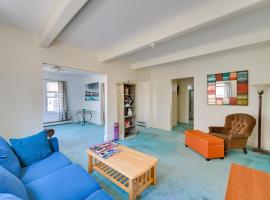 Boston Area Vacation Rental 3 Mi to Airport!, alquiler vacacional en la playa en Revere