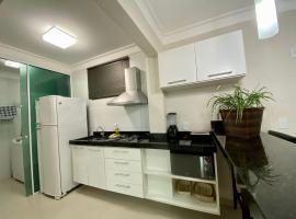 Bombinhas Summer Beach 252, pet-friendly hotel in Bombas