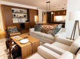 Mountain Modern 3 Bedroom Deluxe Condo, Sleeps 10