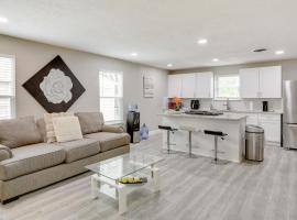 Pet-Friendly Mesquite Home Rental with Fenced Yard!, alojamento para férias em Mesquite