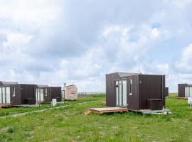 Tiny House Nature 2 Innenlage - Green Tiny Village Harlesiel، فندق في كاروليننسيل