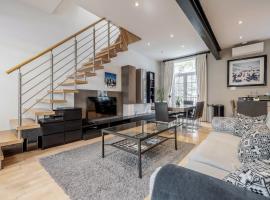 Luxurious Mews House Next to Hyde Park, hotel near Sussex Gardens Open Space, London