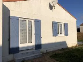 La petite maison a Mamy La Cotiniere