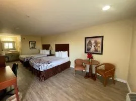 Kenedy Inn and Suites
