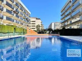 Nova Pineda , climatizado , piscina y a 230m de la playa.