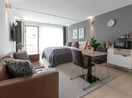 Spirit Apartments - Studio #3 - Balkon - Parkplatz, hotell i Engelberg