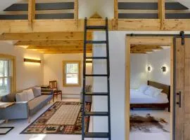 Cozy Catskills Tiny Home about 3 Mi to Bethel Woods!