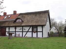 Thatched roof house in Pogreß with a large plot, loma-asunto 