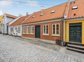 Stunning Home In Rudkøbing With Kitchen、ルーケベングのホテル