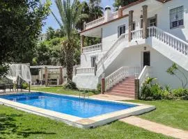 Amazing Home In Frigiliana With 4 Bedrooms, Wifi And Swimming Pool