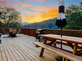 Secluded Mountain Top Home Minutes to Sequoias & Kings Canyon