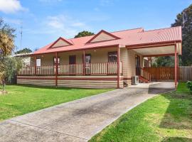 Beilby Beach Cottage – hotel w mieście Inverloch