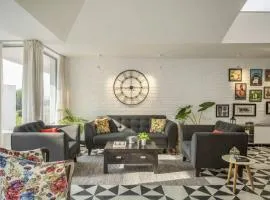 El Arbol 2BHK with Rooftop Pool near Candolim - HIREAVILLA