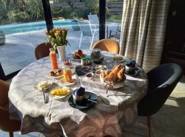 Laie des Landes: Soucelles şehrinde bir Oda ve Kahvaltı
