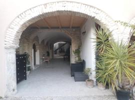 La Tana nel Borgo Nascosto - monolocale openspace, apartment in Raffa