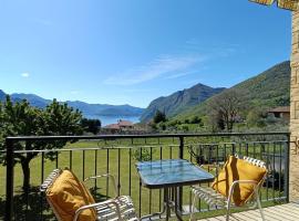 IseoLakeRental - Casa Filander, hotel v destinaci Solto Collina