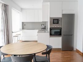 Ornis Apartments Poble, hotel in Sant Carles de la Ràpita