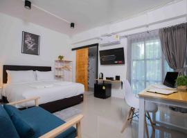 Laewan Guesthouse, hotel in Baan Tai