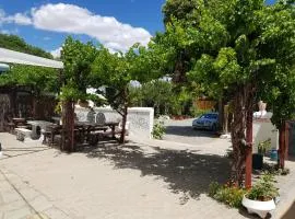 Karoo Manor Guesthouse and Restaurant