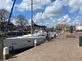 BENNO » Segelyacht am Ijsselmeer mit 3 Kabinen, пляжне помешкання для відпустки у місті Леммер