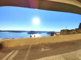 Ripple 23 Savynomad Harbour Residences