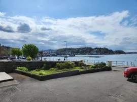 No 7 Westbay Apartment