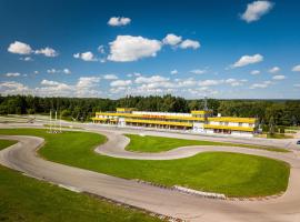 Hotel Tor Kielce – hotel z parkingiem w mieście Mniów