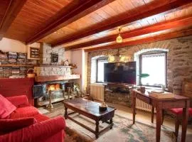 Cosy Apartment in Saint Nicolas, 40 m², fireplace and garden