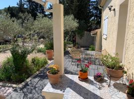 L ATELIER, ξενοδοχείο σε Vergèze