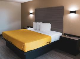 Express Inn & Suites、パレスタインのプール付きホテル