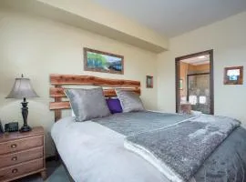 Trailhead Lodges Building 101 Unit 131