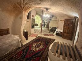 Uchisar Cave House, guest house in Uchisar