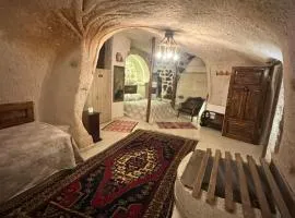 Uchisar Cave House