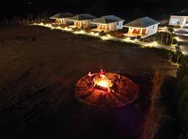 Jawai Empire Resort by Premier Hotels, glamping em Pāli