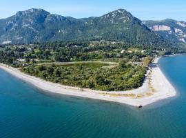 Agios Konstantinos peaceful Beach 3bdr apartment