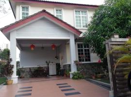 Ideal Homestay Bayan Lepas, vacation home in Bayan Lepas