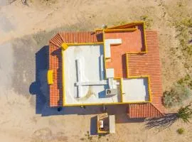 2BR 2BA Family Vacation Home with WiFi