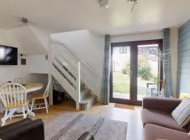 35 Strawberry Hill, Tolroy Manor