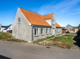 3 Bedroom Awesome Home In Sams, villa in Nordby