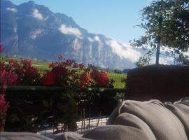 Alloggio con idromassaggio e super vista, hotel v destinaci Nave San Felice